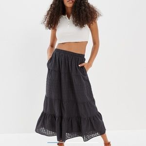 NWT AE Pintuck Maxi Skirt